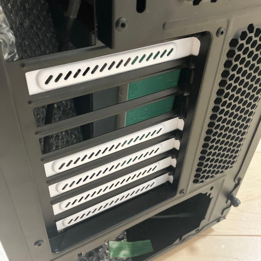 Fractal Design Define R5 （DVDドライブ・ファン付き）