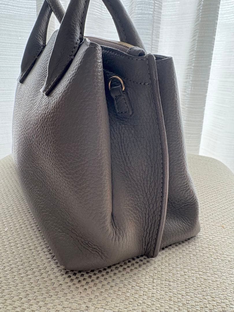 美品IACUCCIベラール2wayショルダーバッグ ハンドバッグ グレージュ