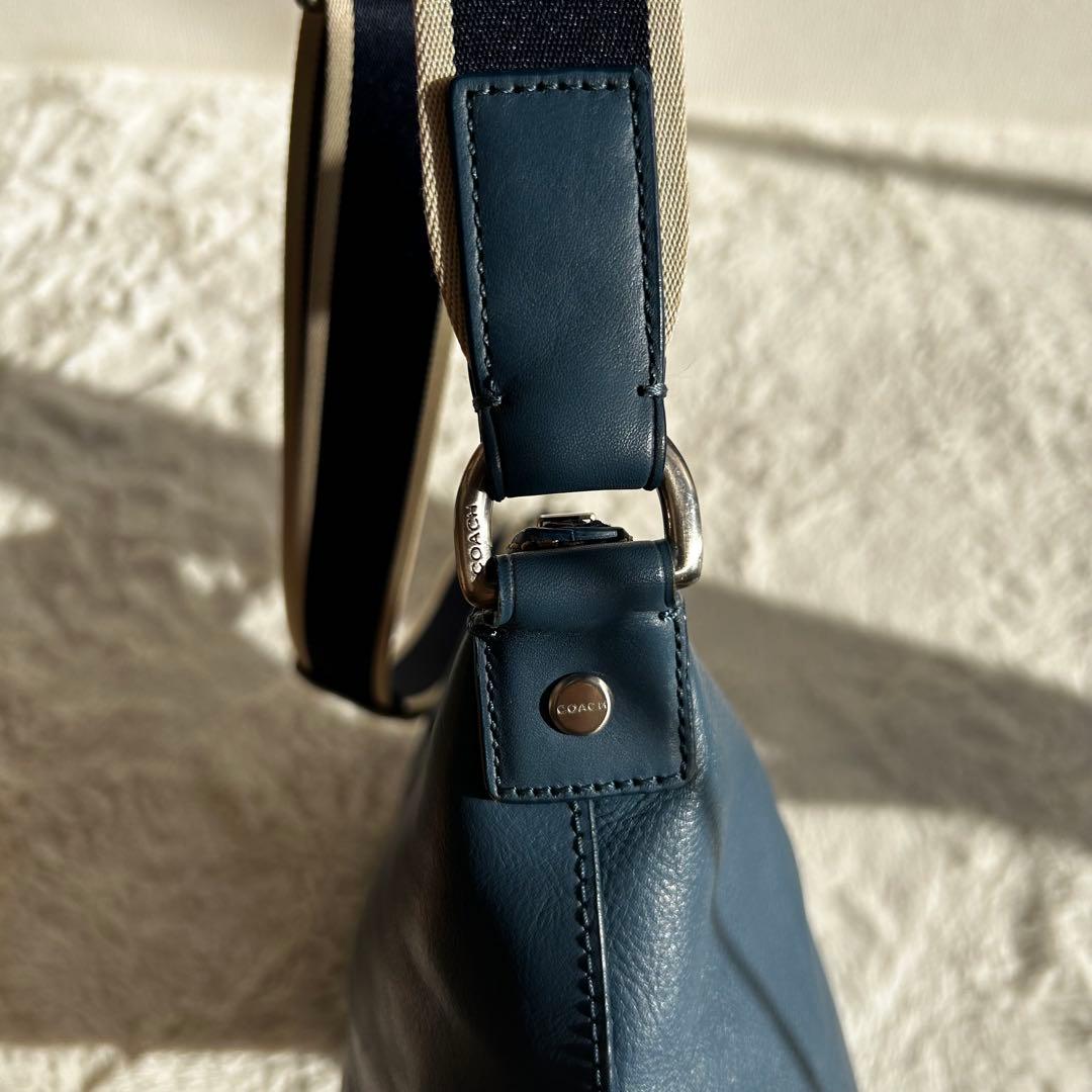 希少✨　OLD COACH チャーム付き　ヘリテージ レザー ショルダーバッグ