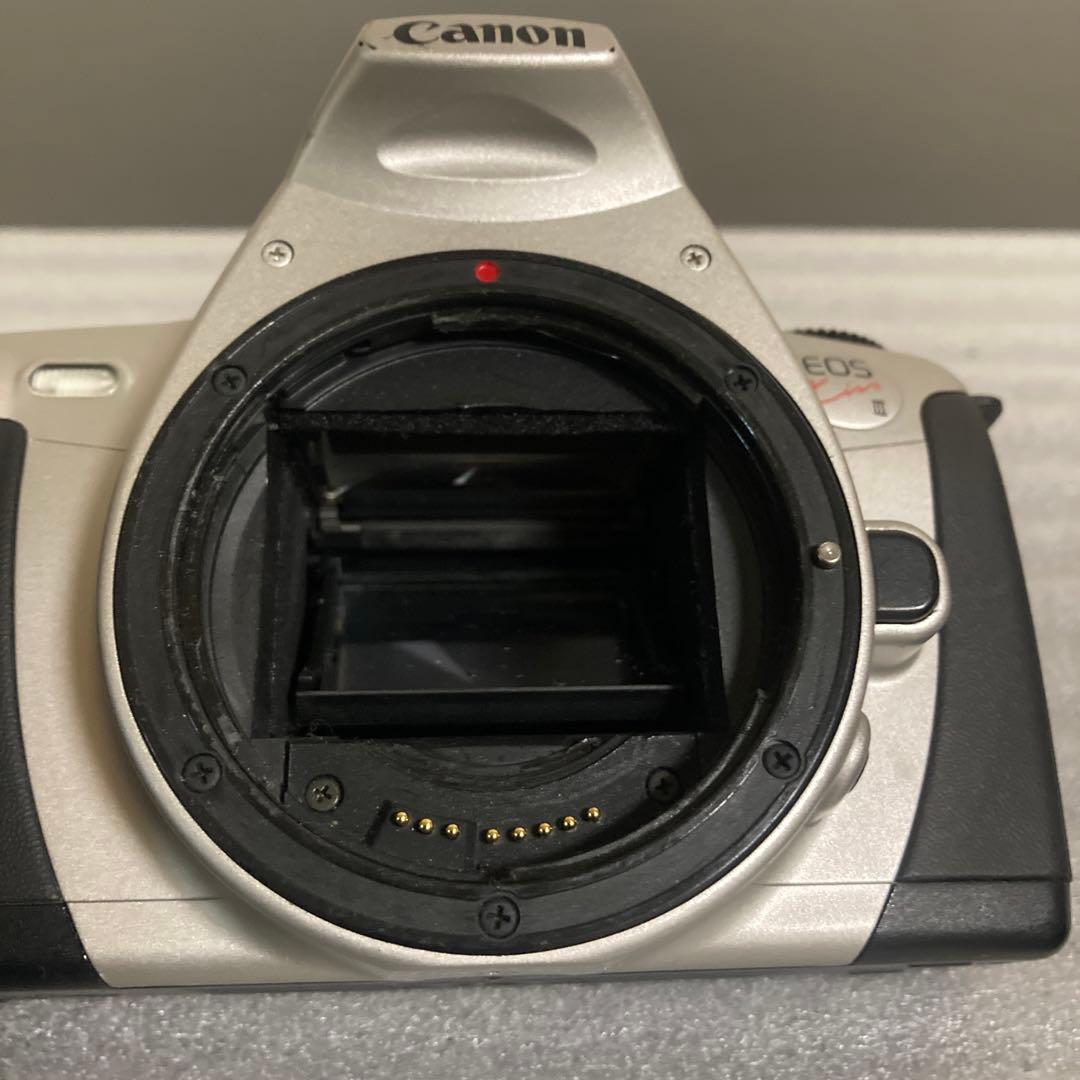 一眼レフフィルムカメラ　Canon 4台 、オリンパス 1台　動作未確認