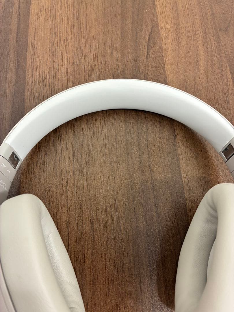 Beats Studio Pro ワイヤレス ヘッドホン サンドストーン