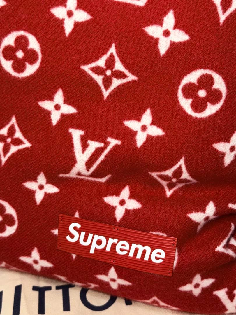 限定品‼️【Louis Vuitton x Supreme】モノグラム ピロー 枕