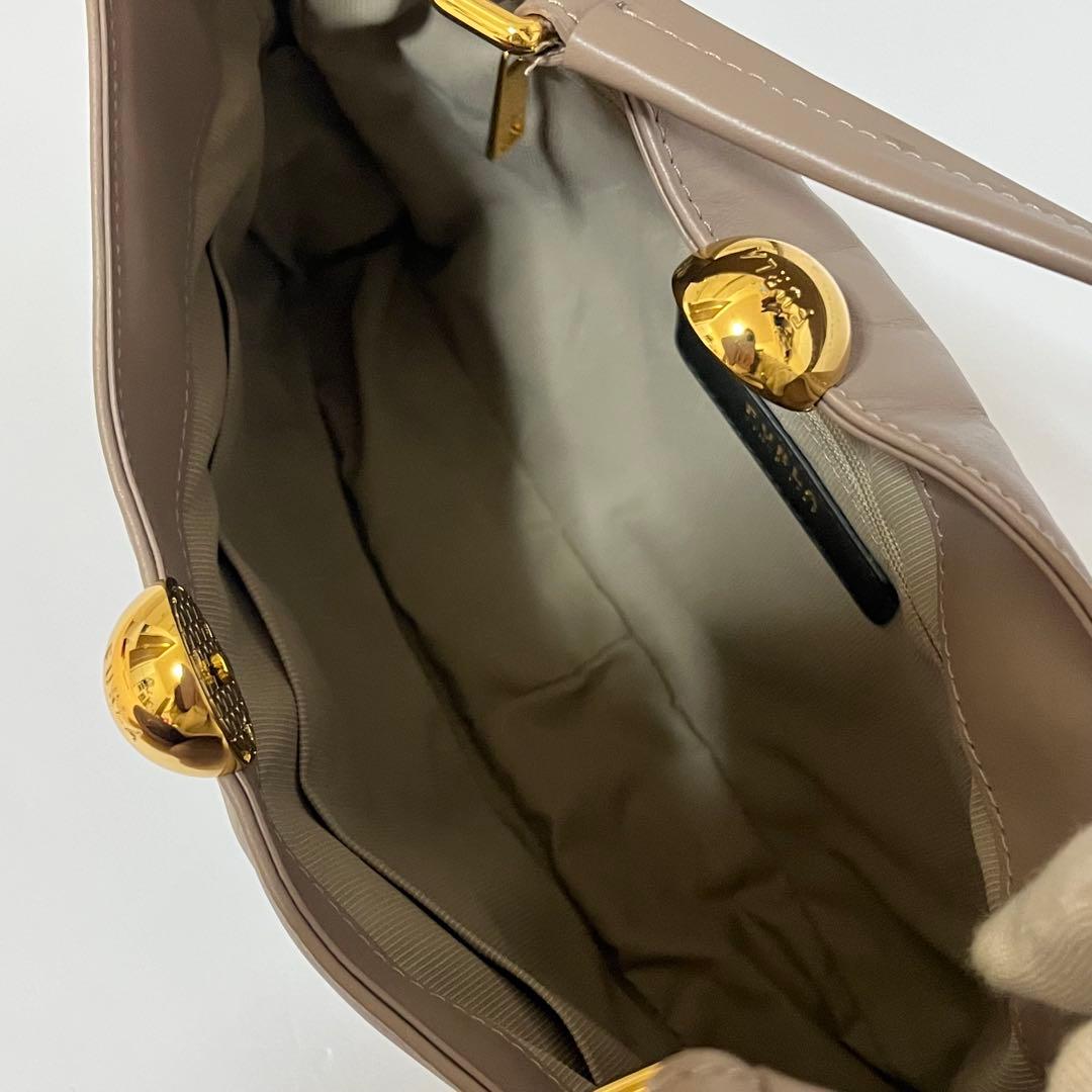 現行モデル✨美品✨フルラ　スフェラ　ワンショルダー　ハンドバッグ　ソフトレザー