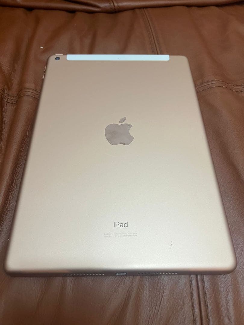 Apple iPad 7 ゴールドソフトバンクシムロック不明