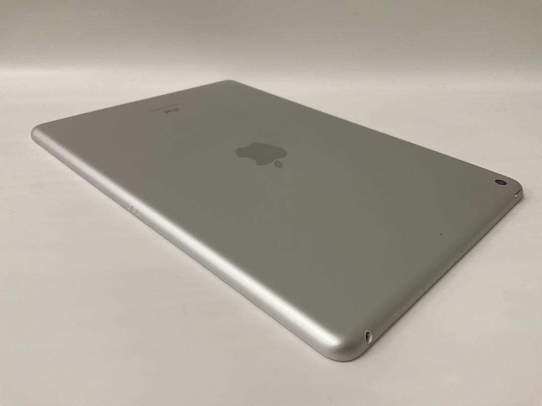 IPAD 第8世代 32GB シルバー Wifiモデル ★即日発送★