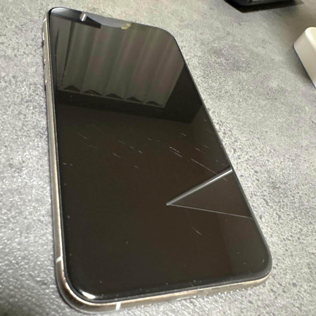 iPhone 11 Pro 256GB シルバー 本体