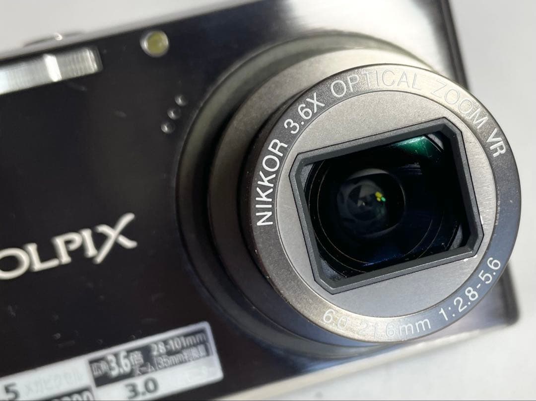 【完動品】Nikon Coolpix S710 デジタルカメラ 動作確認済み