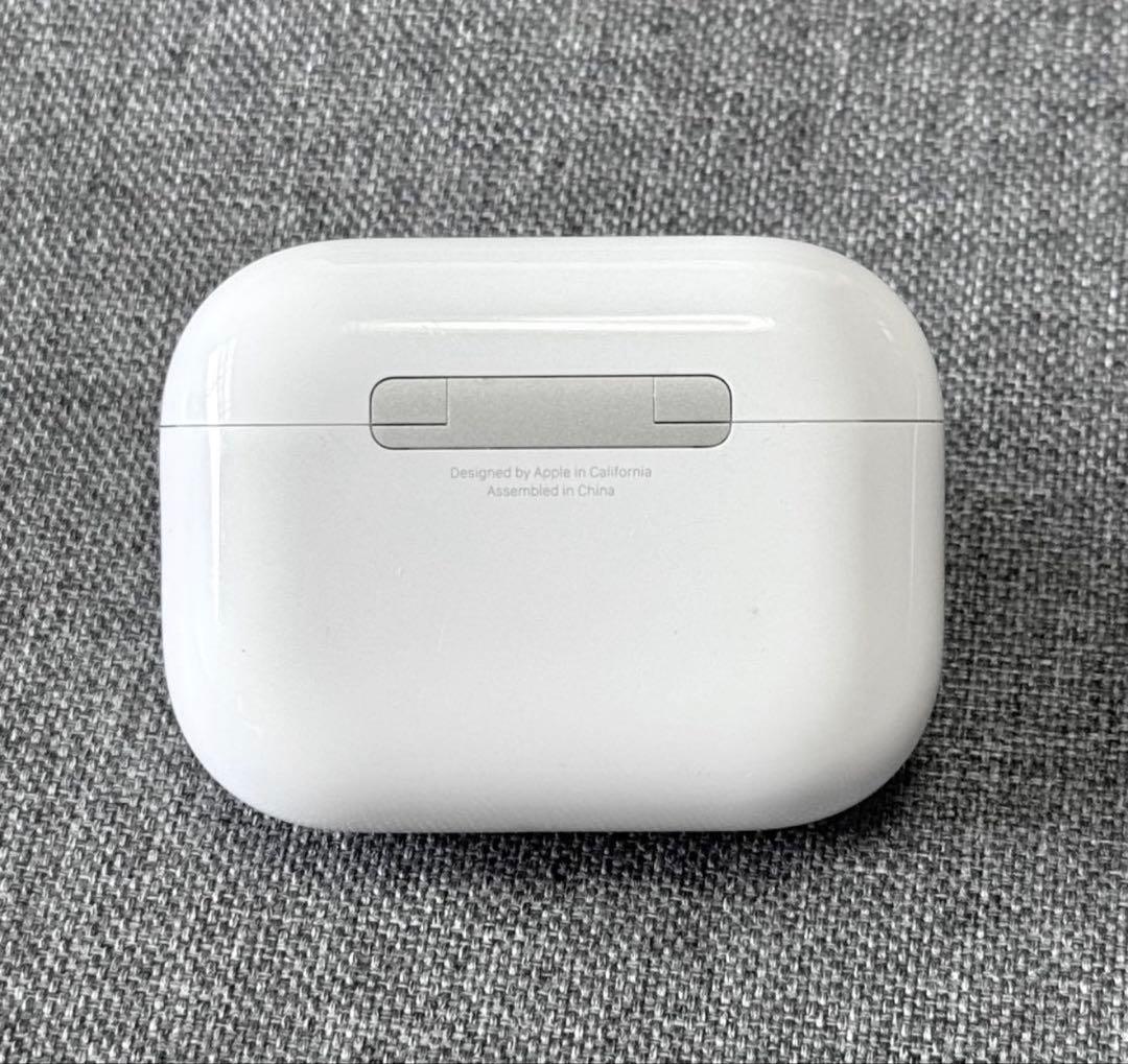 【綺麗】Apple AirPods Pro 第3世代 充電ケース
