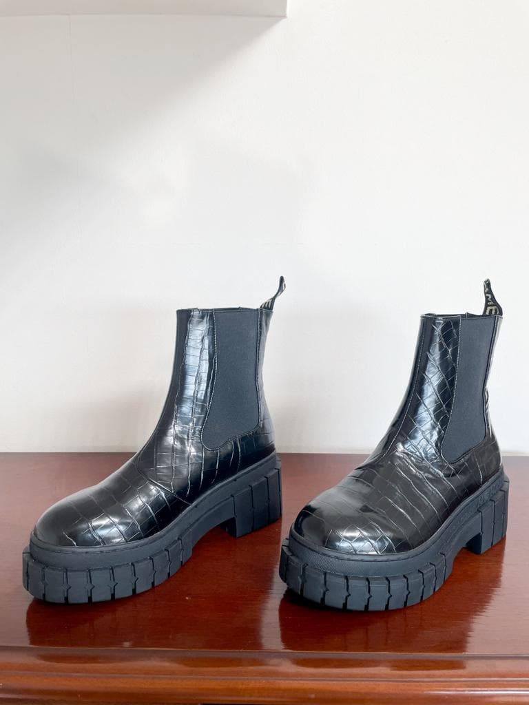 新品★NO NAME（ノーネーム)サイドゴアブーツ 黒 クロコ柄 39⭐︎お値下げ