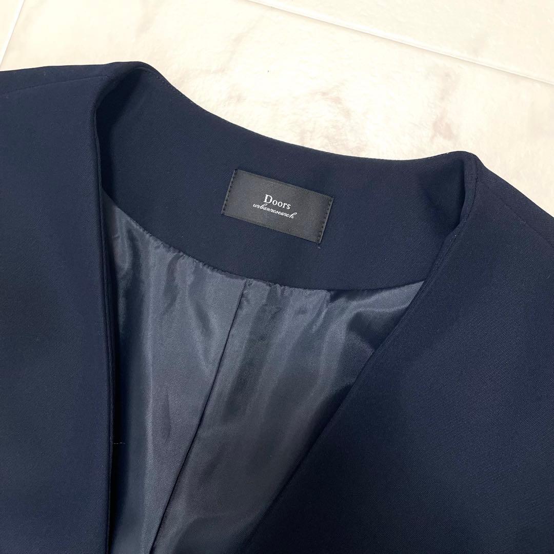 極美品 アーバンリサーチドアーズ ノーカラー Vネックジャケット 濃紺 1