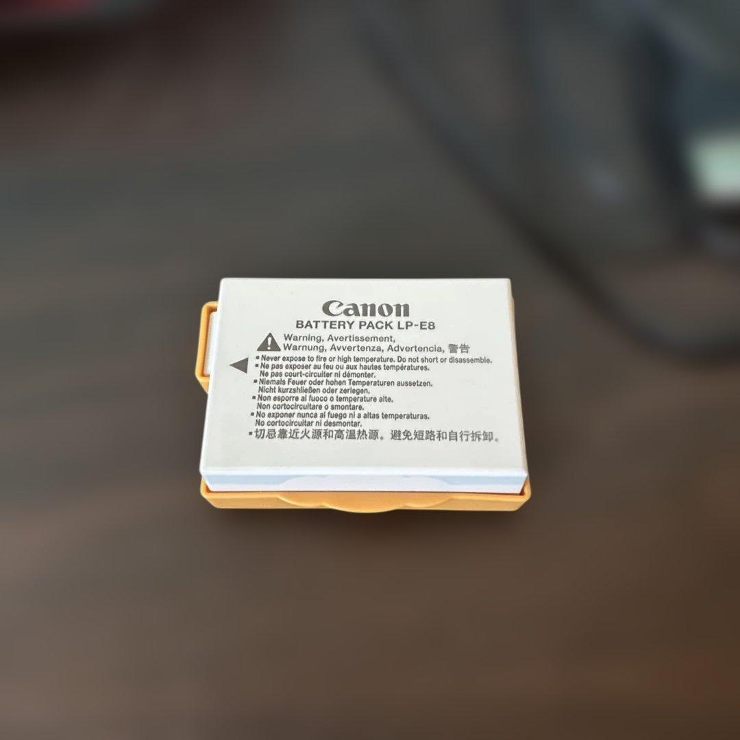 Canon EOS Kiss X7i 18-135 IS レンズキット 元箱付