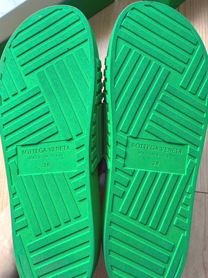 【らい】BOTTEGA ボッテガ　グリーン　スライドサンダル　38 美品