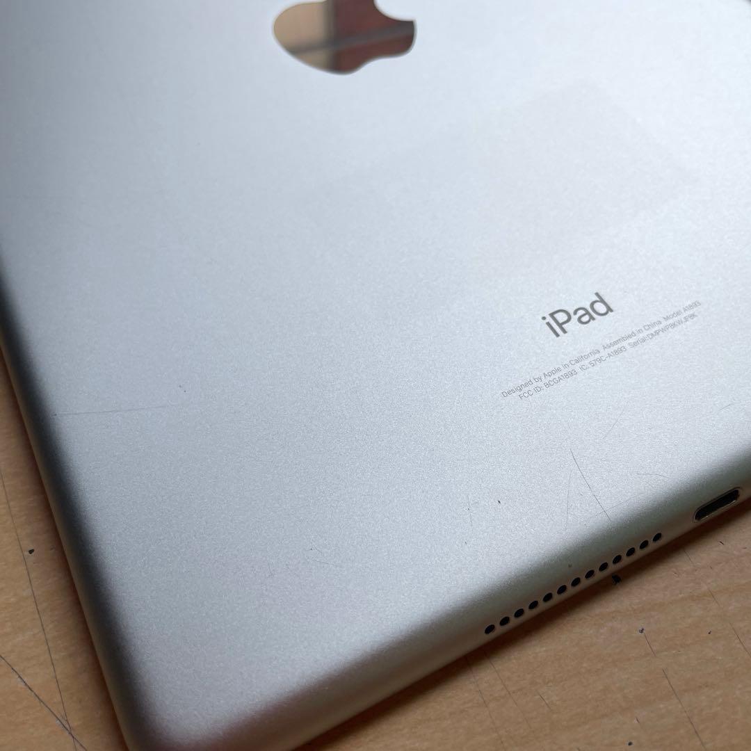 iPad 第6世代　A1893　Wi-Fiモデル　シルバー　32GB 美品　#7