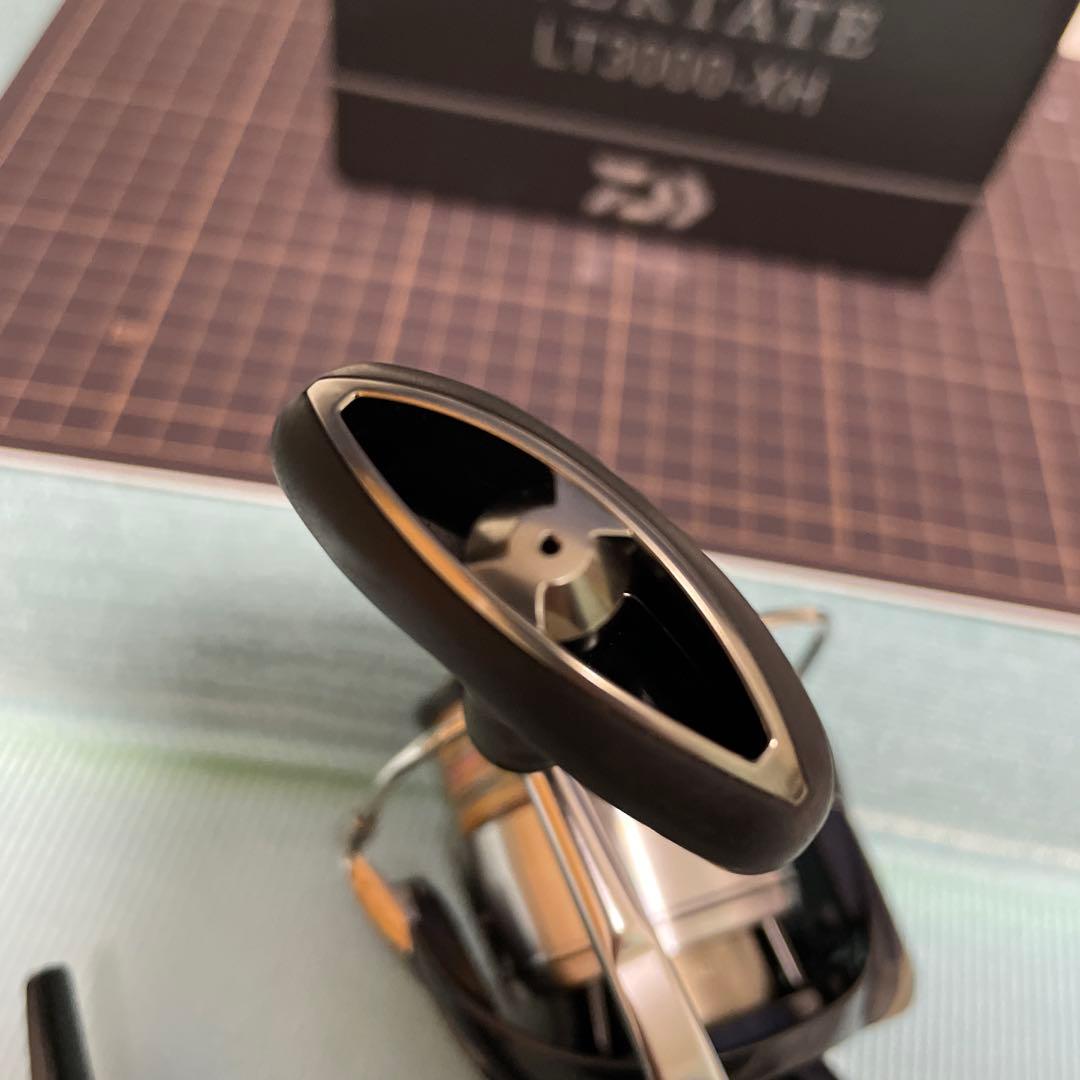 【ラテカリ】 ダイワ 24セルテート LT3000 XH