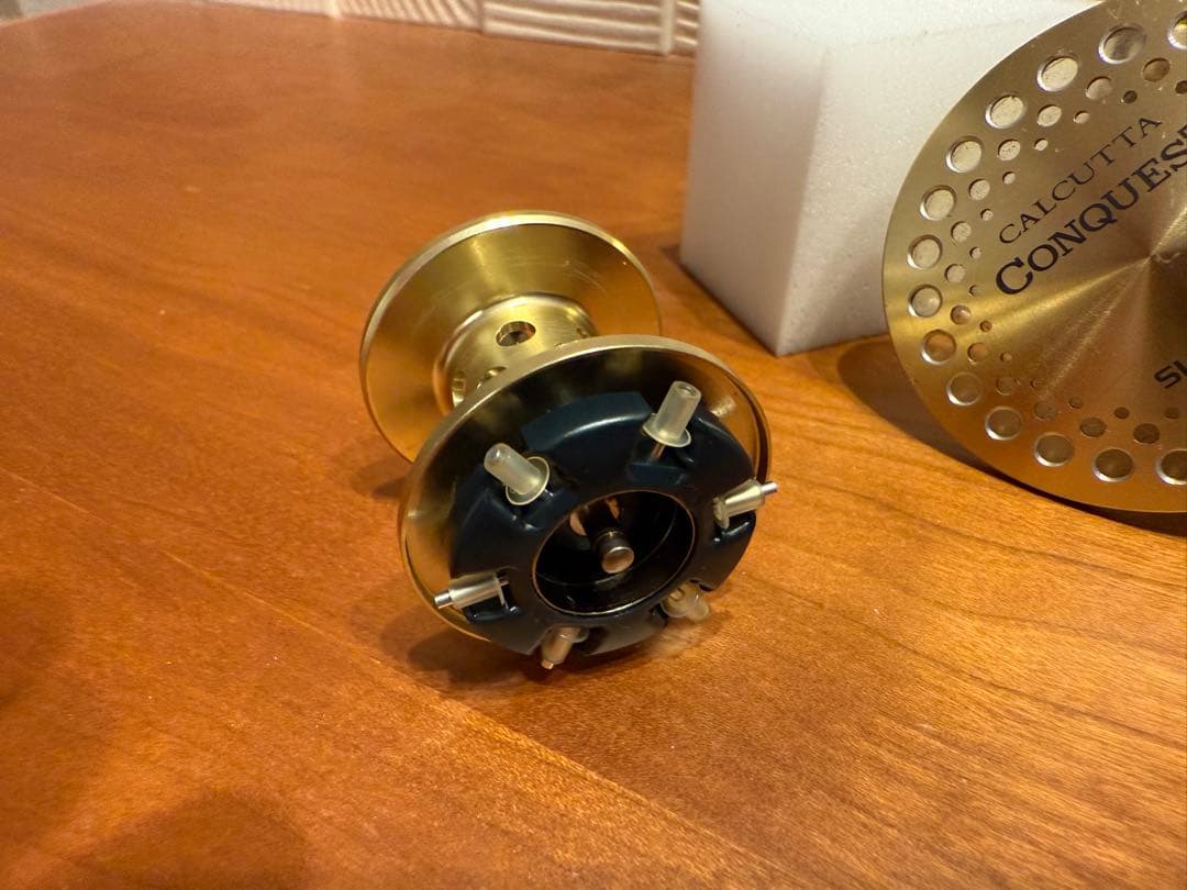 シマノ　01カルカッタコンクエスト100