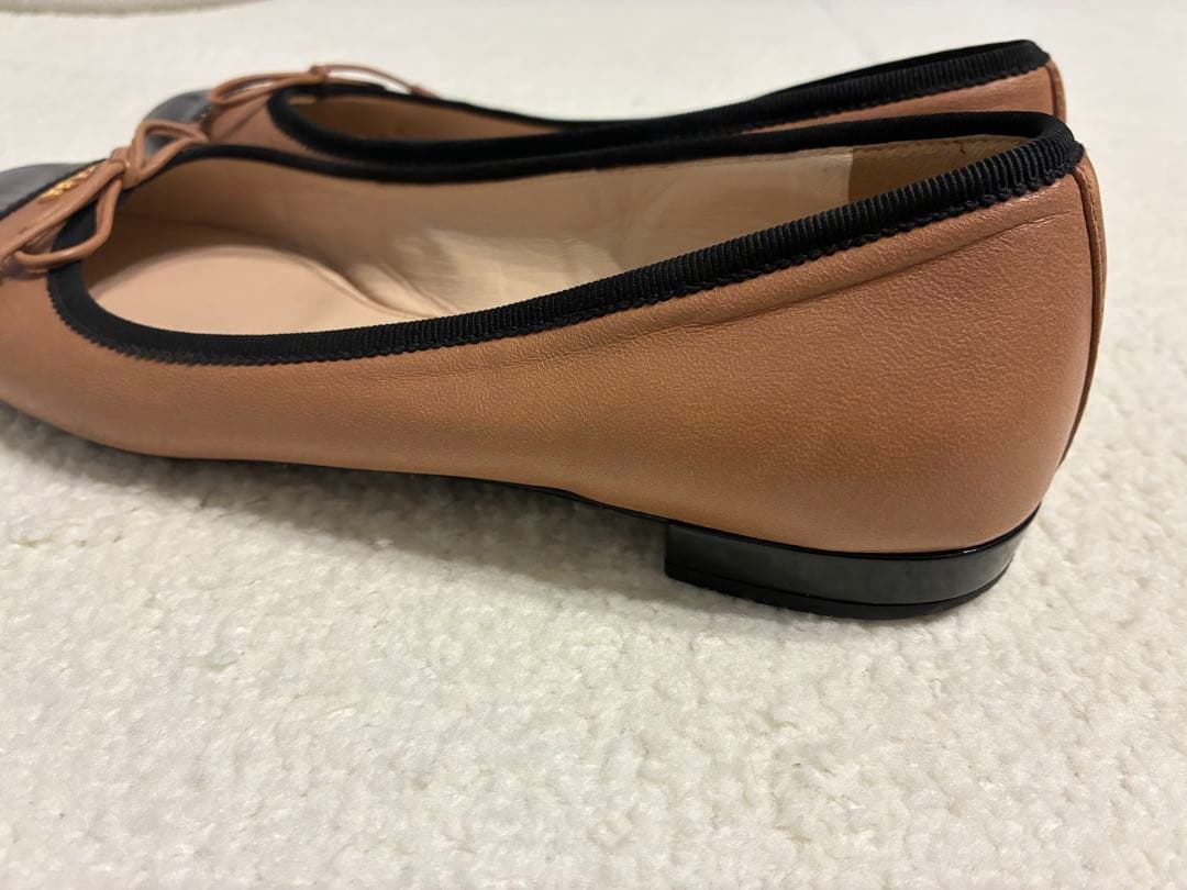 PRADA バイカラーリボンフラットシューズ