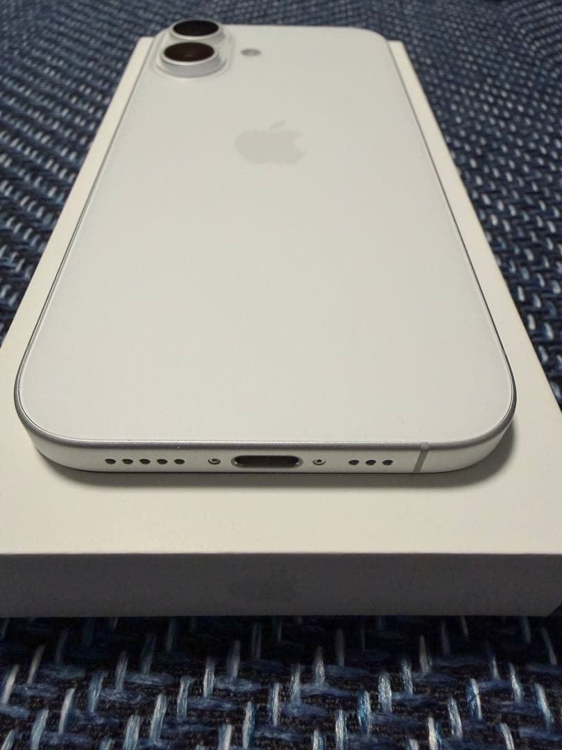 【美品】iPhone 16 128GB SIMフリー バッテリー100%