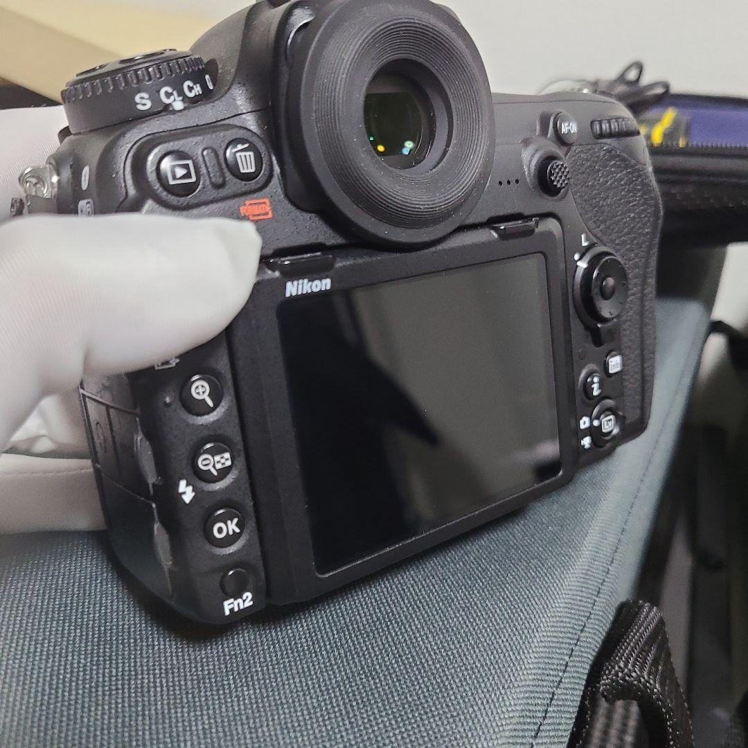 Nikon　D500 　美品　シャッターユニット交換済　　付属品多数