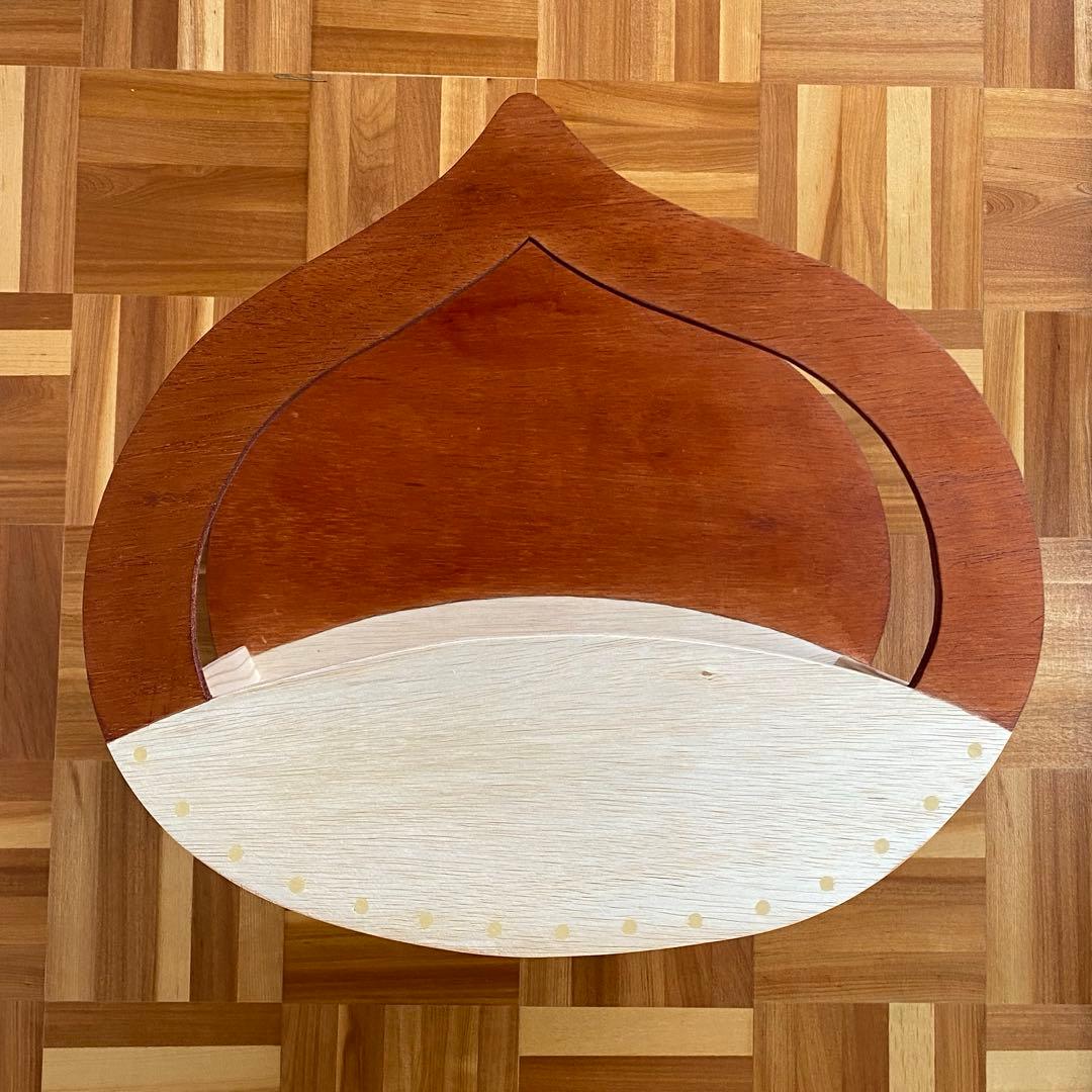 栗の形のベッド