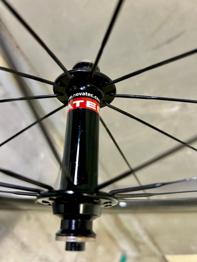 ◆鬼軽いカーボンホイール＋タイヤ重量0.93g！◆