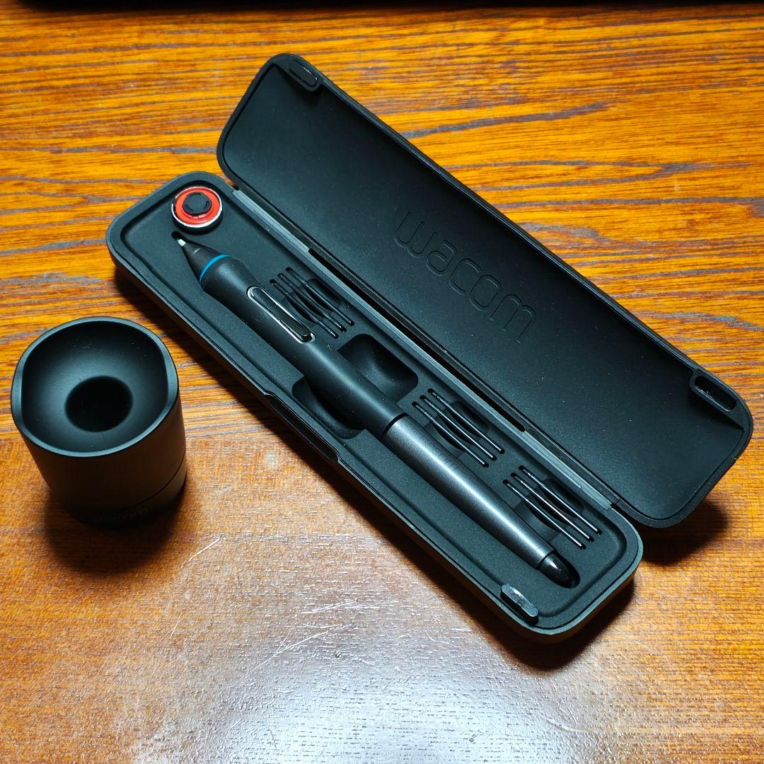 【破損有り】Wacom Cintiq 24HD DTK-2400 液晶タブレット