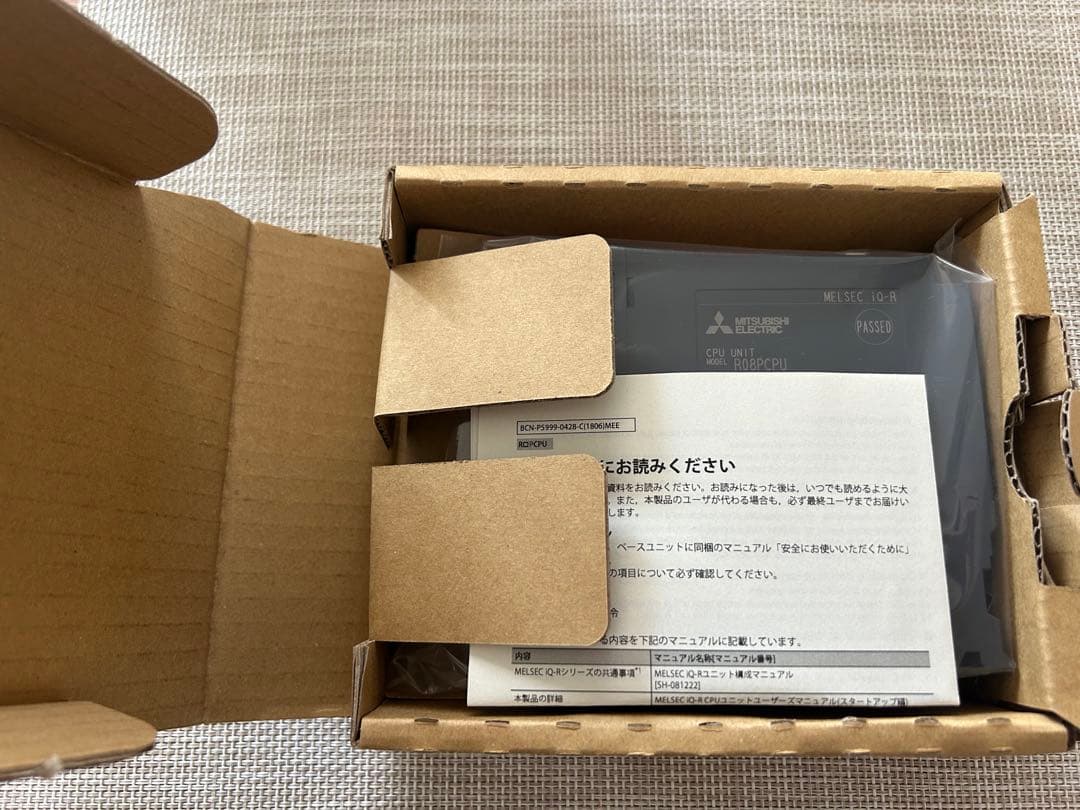 新品、未使用　三菱電機　R08PCPU シーケンサ　IQ-R