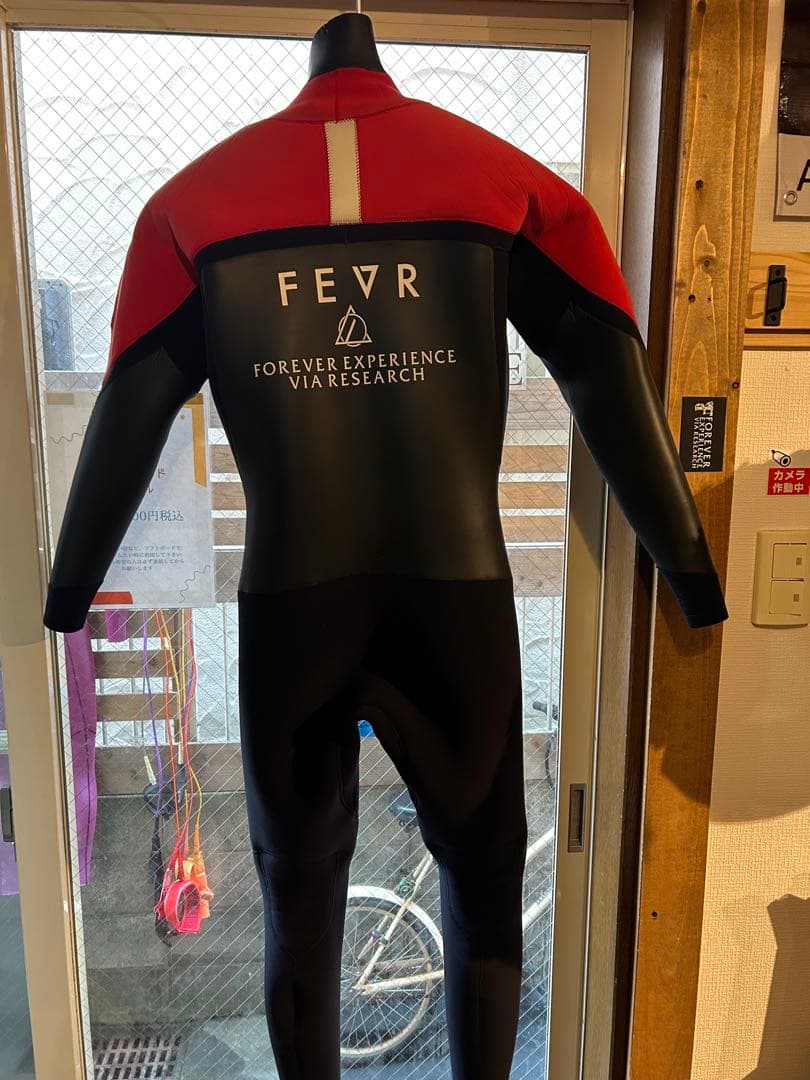 FEVR セミドライウェットスーツ