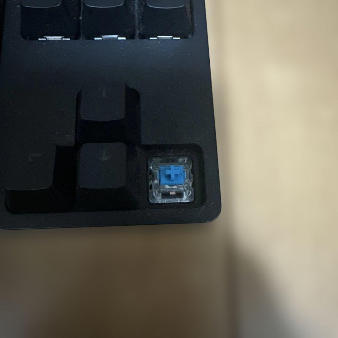 Logicool G Pro 青軸キーボード コード付き 箱無し