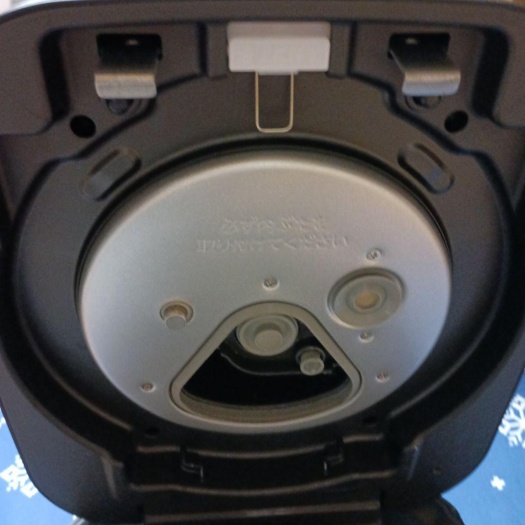 TOSHIBA 真空圧力IH RC-10MGW 炊飯器 5.5合 ブラック