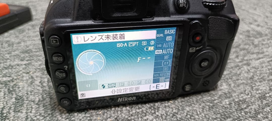 Nikon D3100 本体＋充電器 動作品
