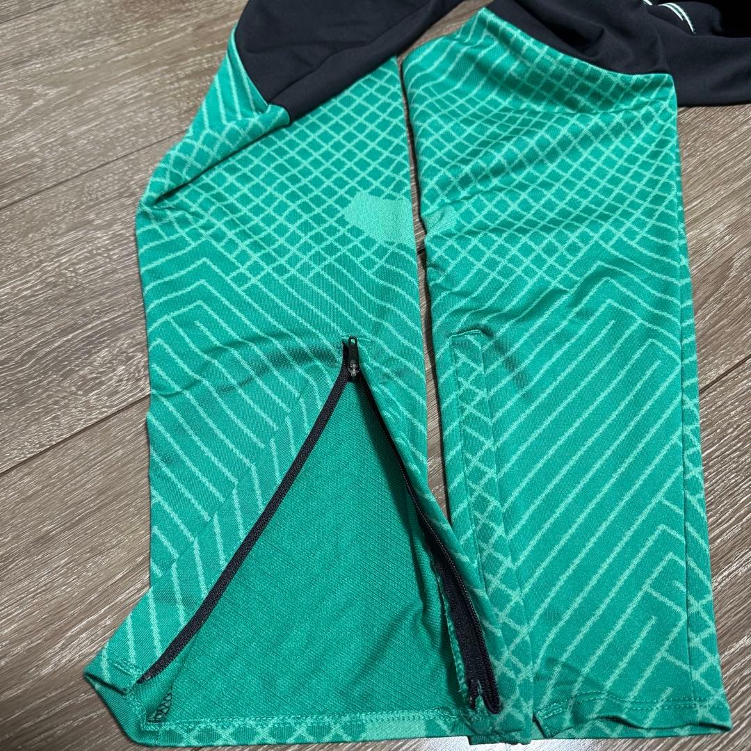 超美品 NIKE ナイキ サッカー トレーニングウェア ジャージ 上下セット M