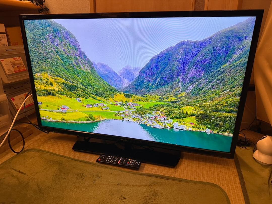 SHARP シャープ　40型　テレビ LC-40H40 2017年製　映り綺麗！