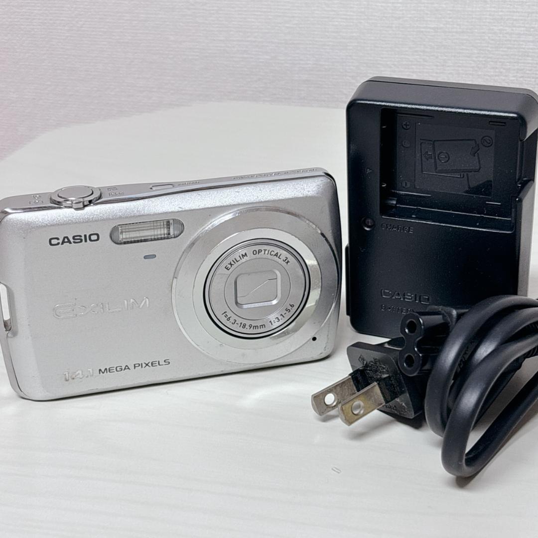 CASIO EX-Z37 14.1メガピクセル コンパクトデジタルカメラ
