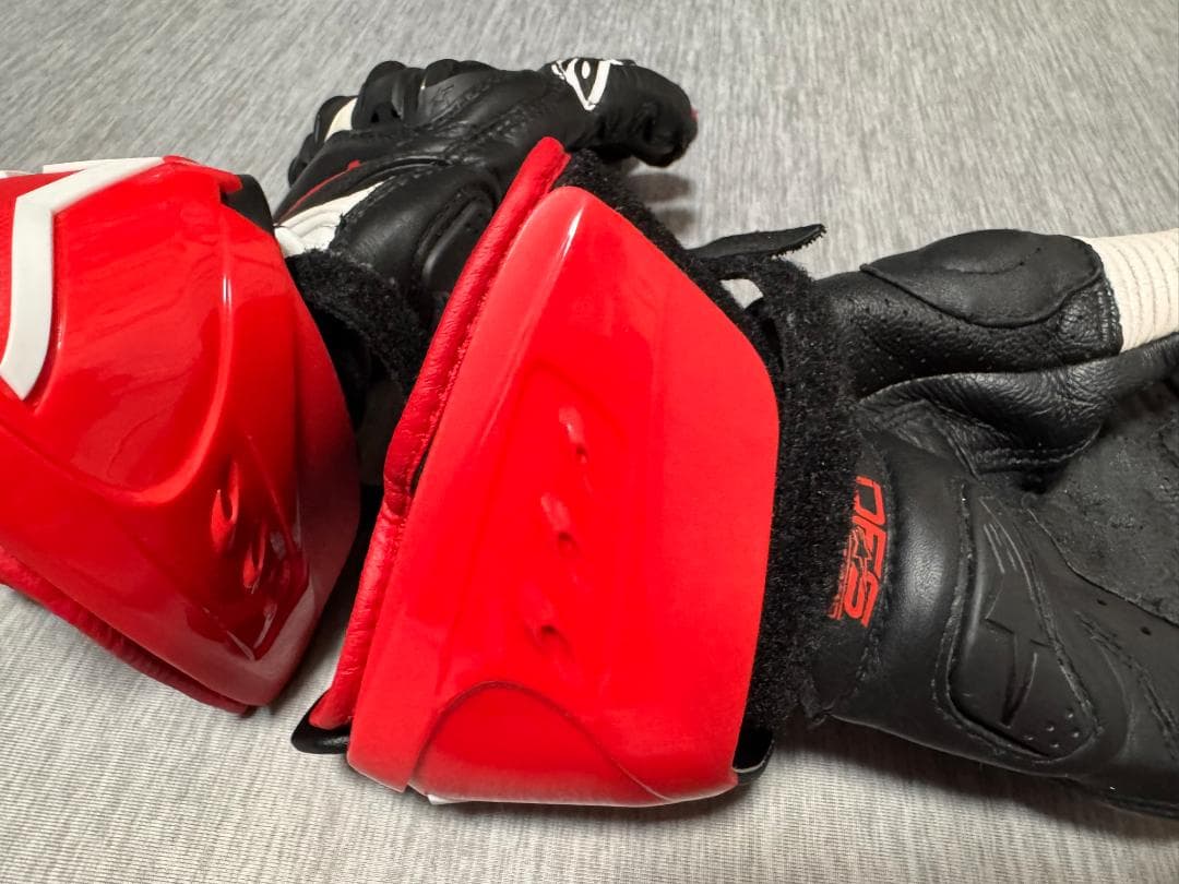 GP PRO レザーグローブ 黒/赤
