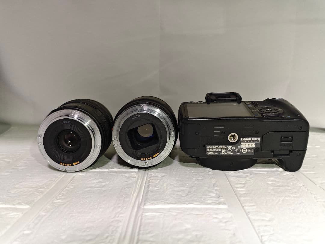 Canon EOS Kiss X2 デジタル一眼レフズ2本付き