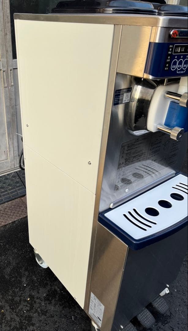 2020年 NISSEI ソフトクリームフリーザー NA-6448WE 200V