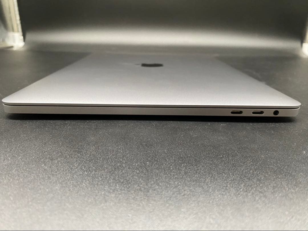 ★Apple MacBook Pro A1989 充放電回数1923