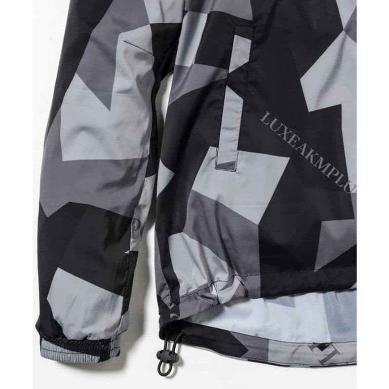 新品XLサイズ セットアップ リュクスエイケイエムプラス 上下セット