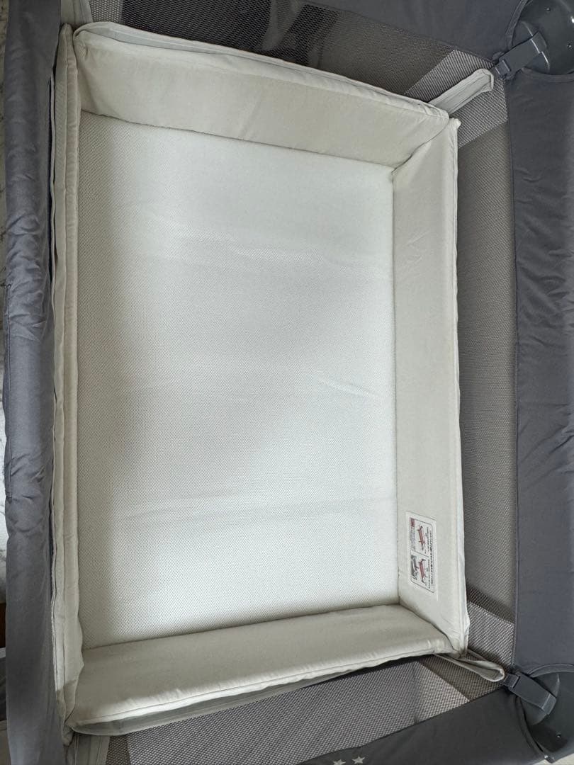 美品 アップリカ ココネルエアー コンパクト ベビーベッド