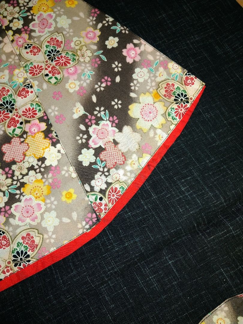 ⬛♥上品で高級感漂う【 和工房れおん】のれん 舞花着物・扇柄デザイン