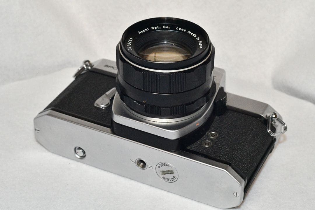 お値引き中 《動作品》pentax sp + 標準レンズ付きフィルムa296