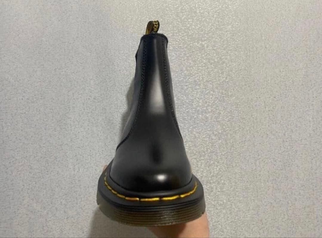 【2回使用のみ】Dr.Martens チェルシーブーツブラック 24CM