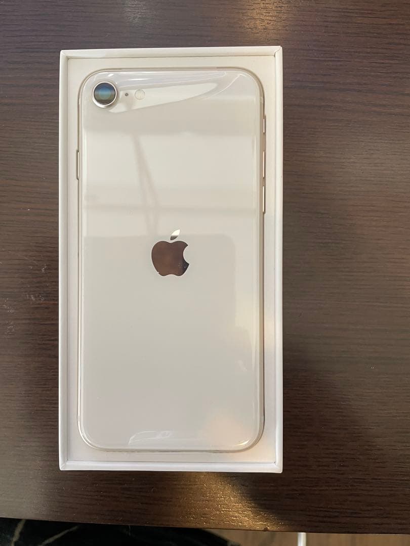 iPhone SE (第3世代) 64GB