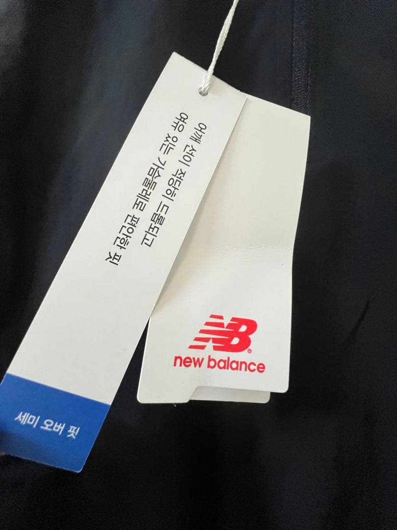 韓国限定　ニューバランス　トップス