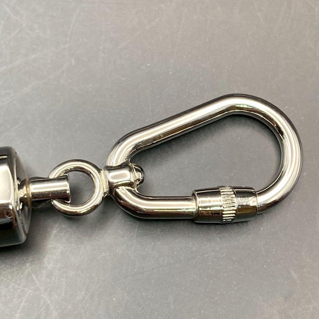 【美品】グッチ　キーリング　キーホルダー　ロゴ刻印　シルバー　カラビナ　箱付き
