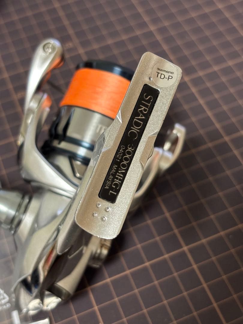 【美品】19ストラディック3000MHG カスタムノブ付き