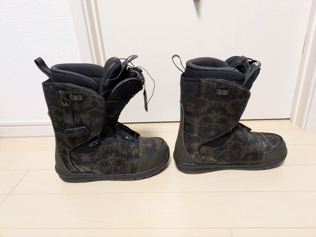 スノーボードブーツ　サロモン