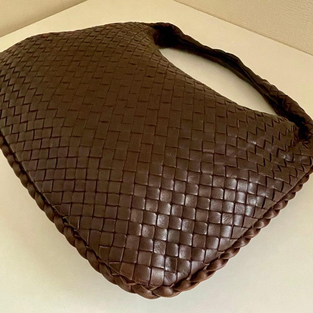 BOTTEGA VENETA ボッテカベネタ　ホーボーバッグ　イントレチャート
