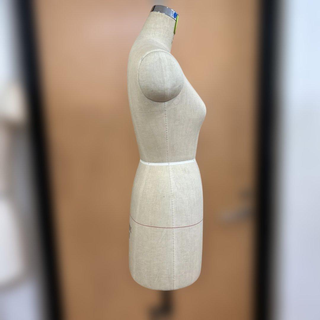 AMIKO FASHIONS ドレスフォーム 1st EDITION