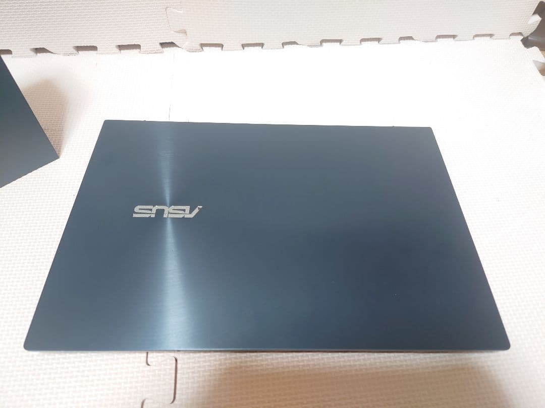 ASUS Zenbook DUO/i7/16・1TB/GPU/2画面タッチパネル